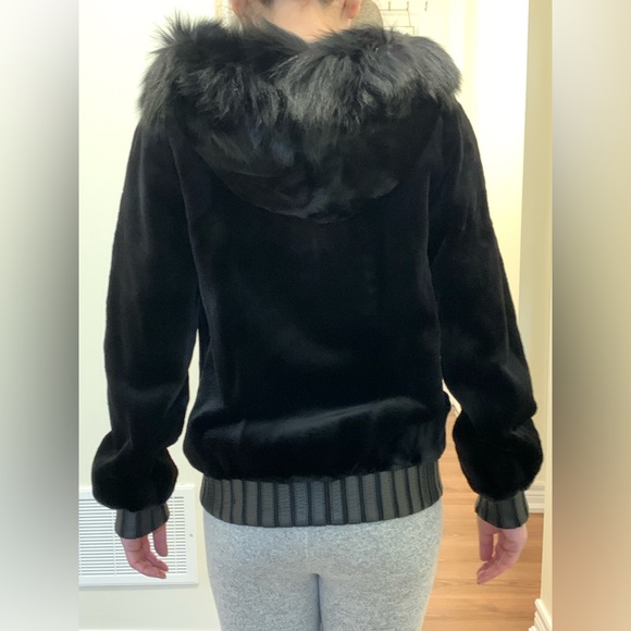 šFinal Saleš Mink coat (Only Available until Nov 15) - Picture 5 of 5